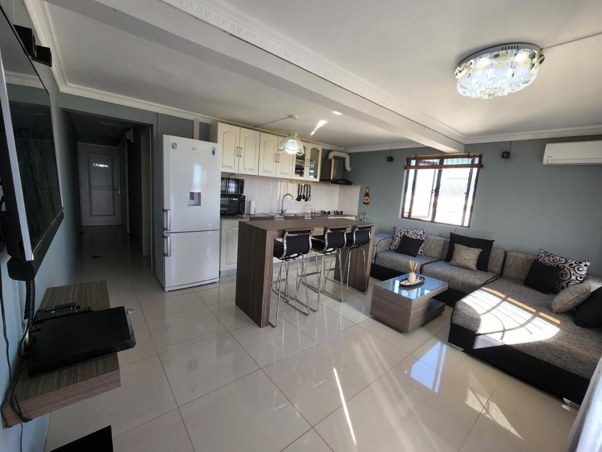 Sunsetview Beach Apartment Flic-en-Flacq Extérieur photo